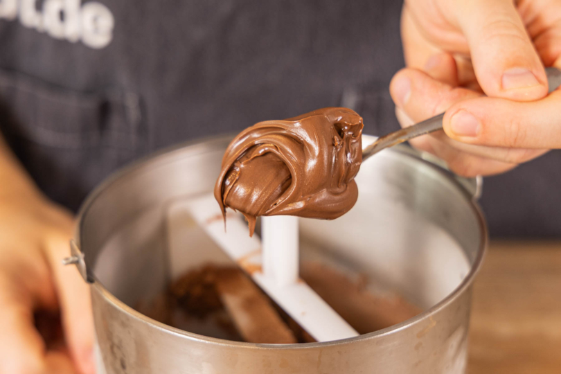 Nutella in die Eismaschine geben