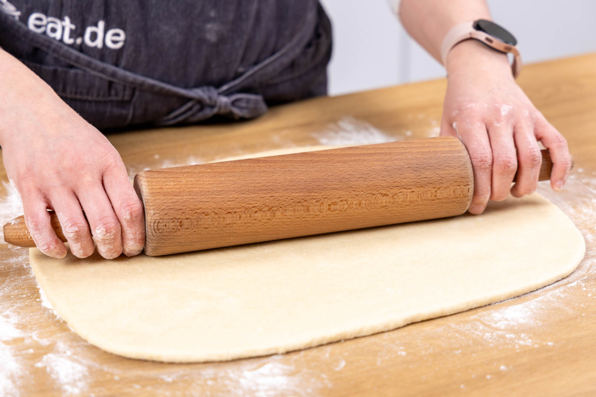 Saftig gefüllte Zimtrollen: das einfache Rezept