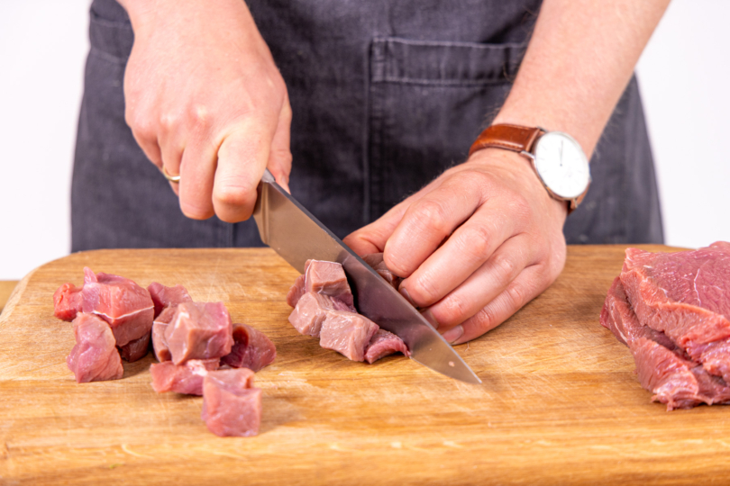 Fleisch würfeln