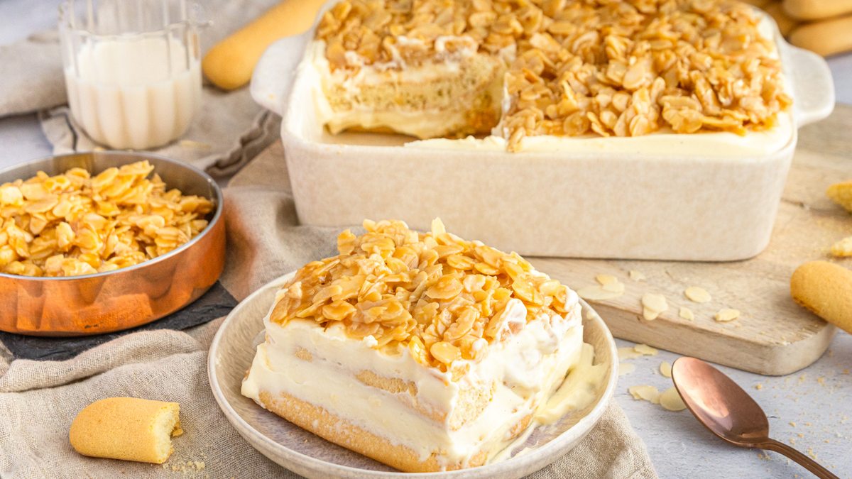 Bienenstich Tiramisu mit Mandel-Topping
