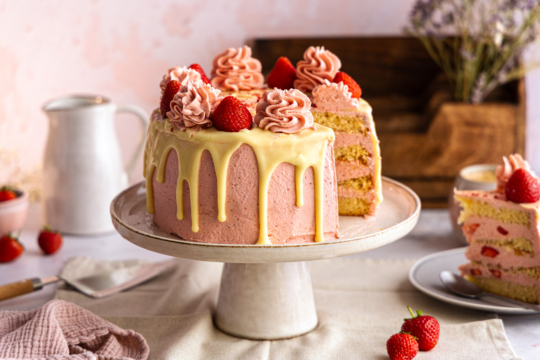 Erdbeer-Torte mit Drip