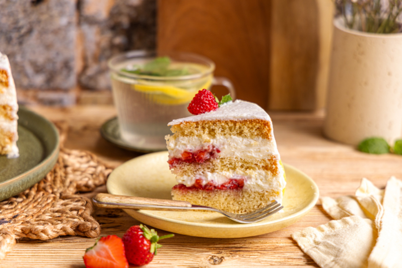 Erdbeer-Zitronen-Torte mit Cremefüllung