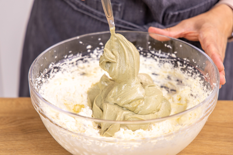 Pistazien-Quark-Creme unterheben
