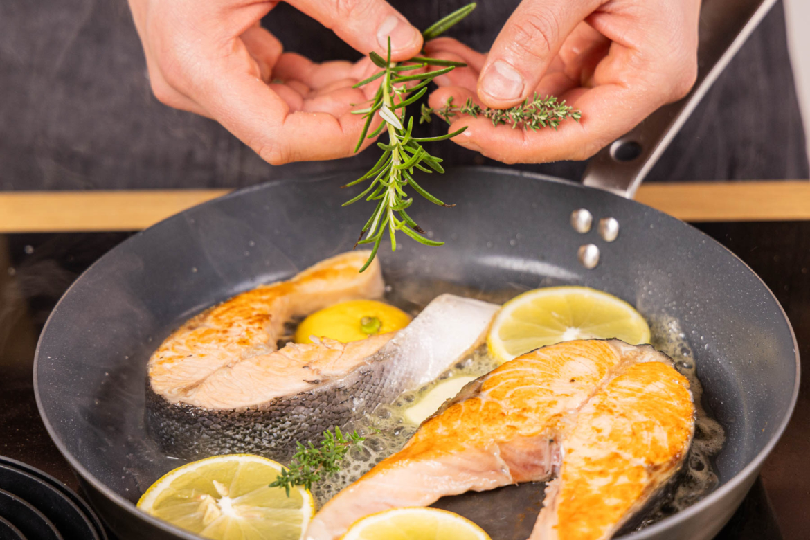 Lachssteak in der Pfanne perfekt braten