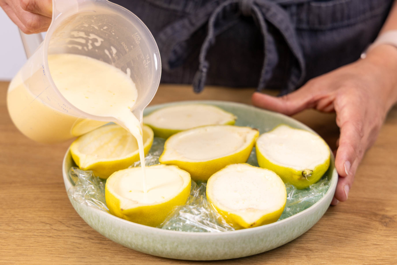 Lemon Posset einfüllen