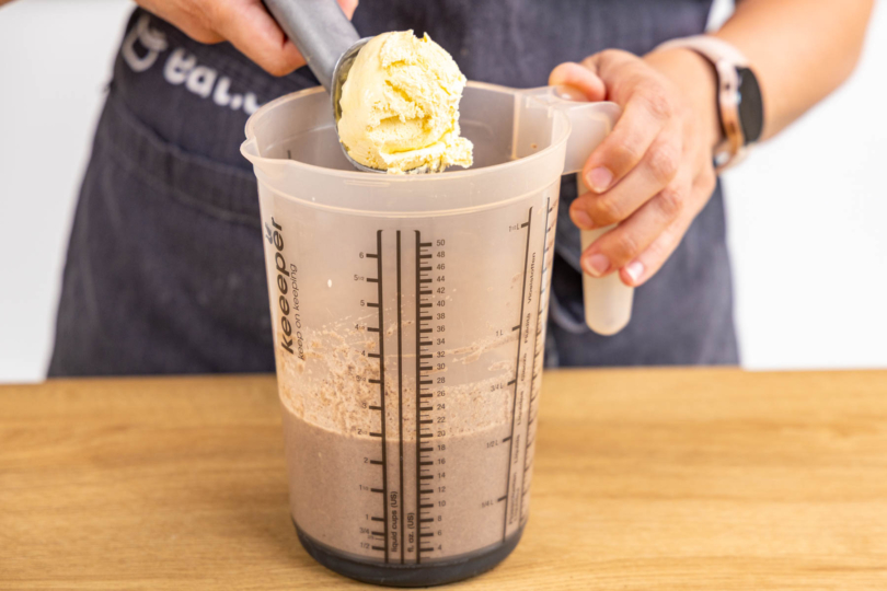 Eis zum Milchshake geben