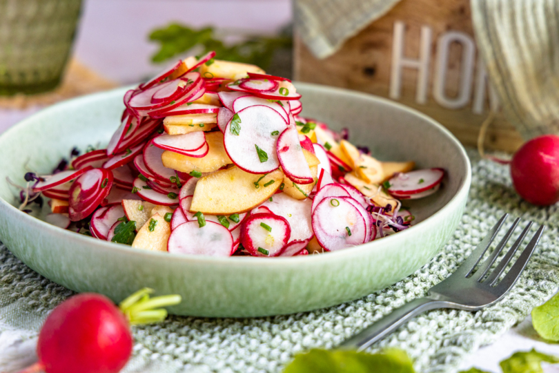 Radieschensalat mit Apfel