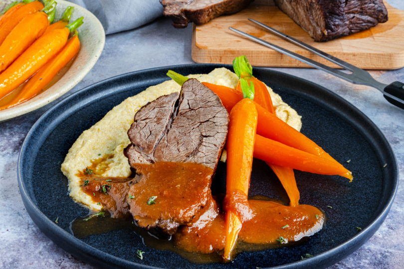 Saftiger Rinderbraten im Bratschlauch