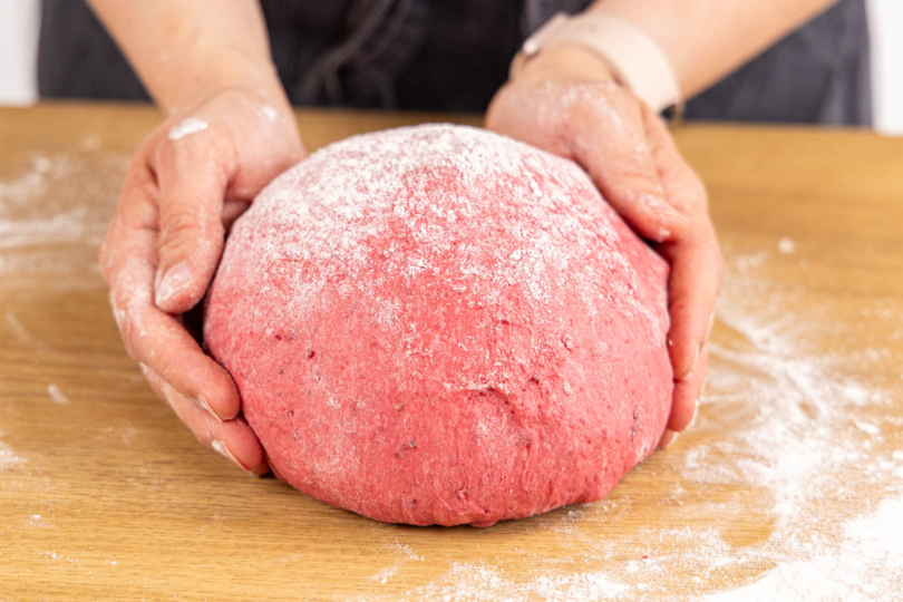 Rote Bete-Brot formen
