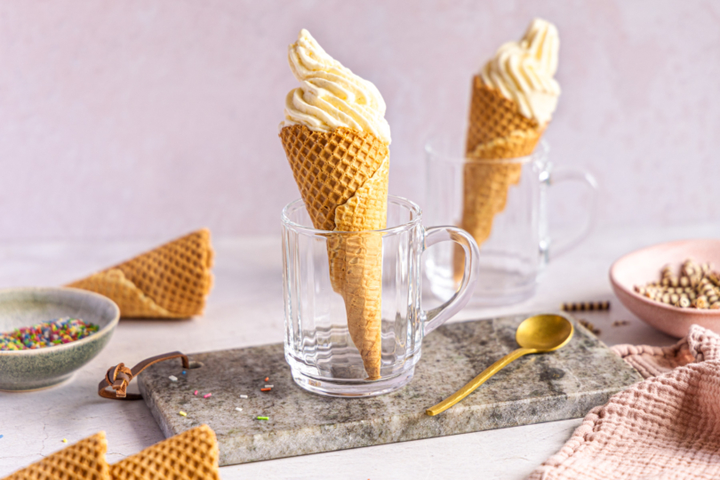 Cremiges Softeis in der Waffel