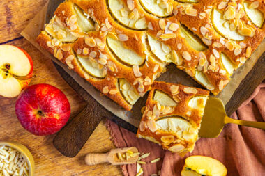 Bratapfelkuchen: Landfrauen-Rezept vom Blech