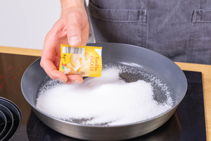 Vanillezucker dazugeben