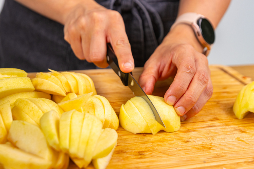 Äpfel schneiden