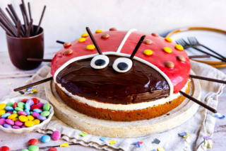 Marienkäfer-Kuchen für den Kindergeburtstag