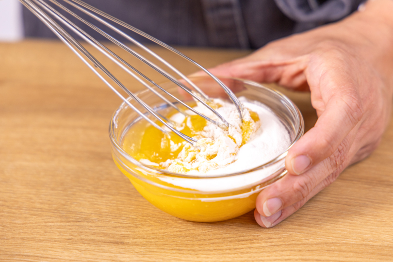 Lemon Curd mit Sofort-Gelatine verrühren