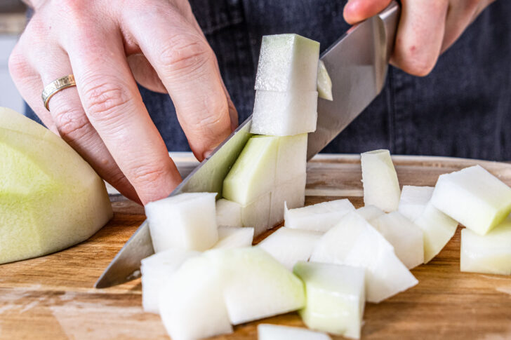 Kohlrabi schneiden