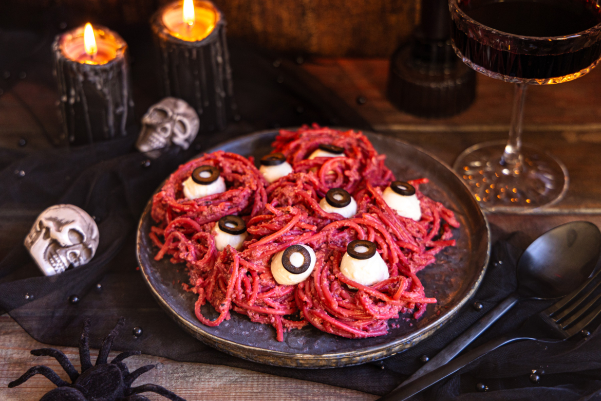 Rote Bete Pasta für Halloween