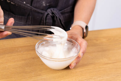 Zuckerguss anrühren