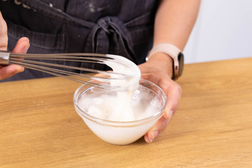 Zuckerguss anrühren
