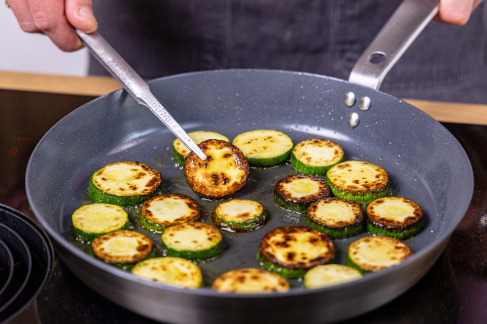 Zucchini Scheiben Braten