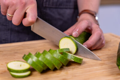 Zucchini schneiden