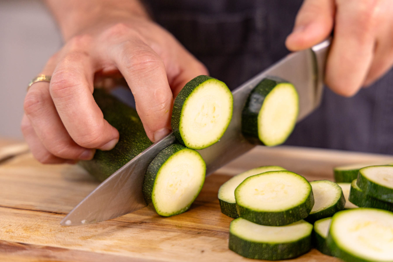 Zucchini schneiden