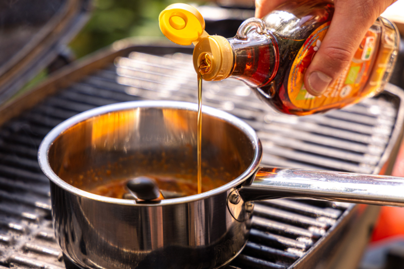 Ahornsirup dazugeben