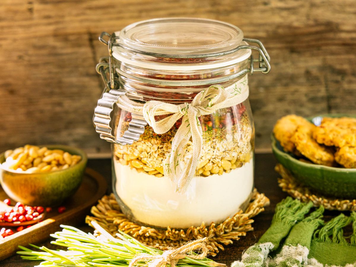 Herzhafte Cracker-Backmischung im Glas
