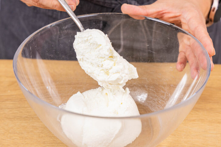 Magerquark zur Mascarpone geben