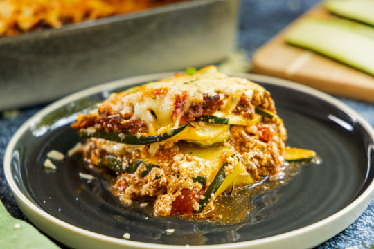 Zucchini-Lasagne mit Hackfleisch nah