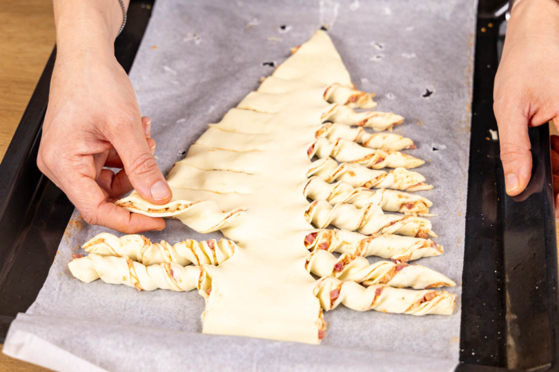 Teigstreifen eindrehen