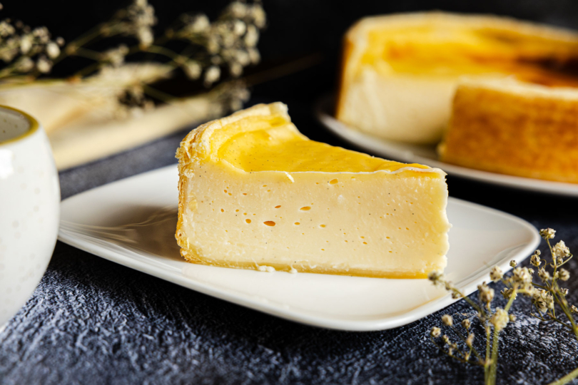 Flan pâtissier: Puddingkuchen aus Frankreich angeschnitten