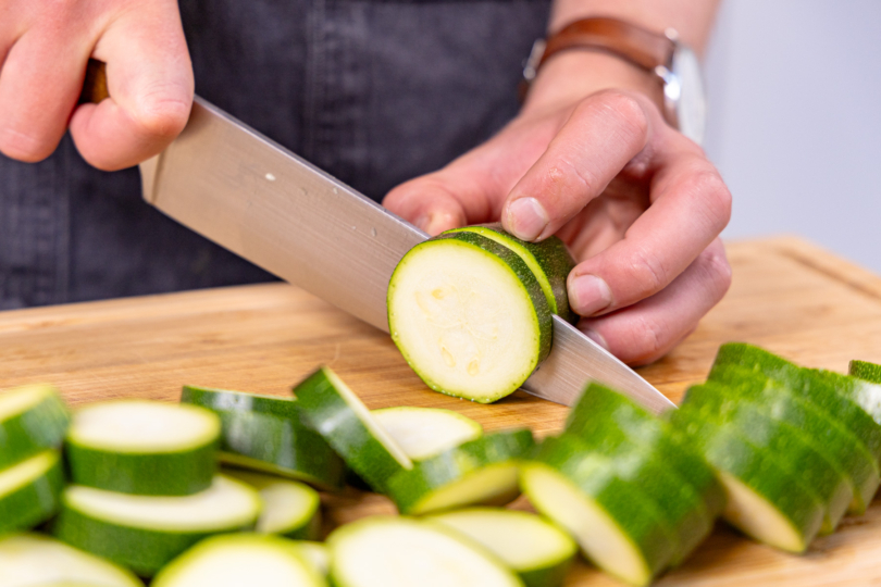Zucchini schneiden