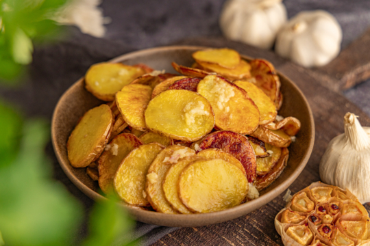 schnelle Knoblauchkartoffeln wie beim Griechen