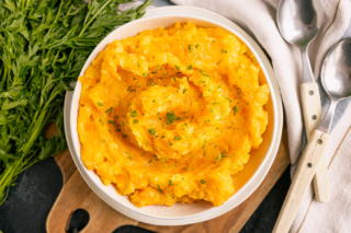 Möhren untereinander mit Kartoffeln