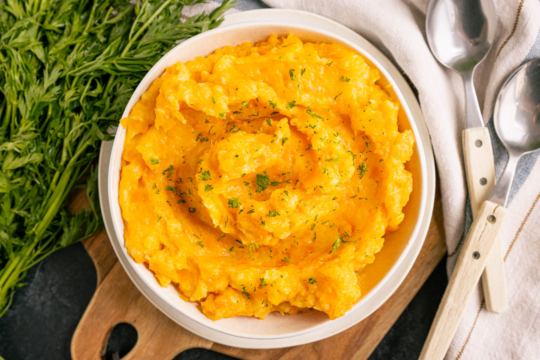 Möhren untereinander mit Kartoffeln