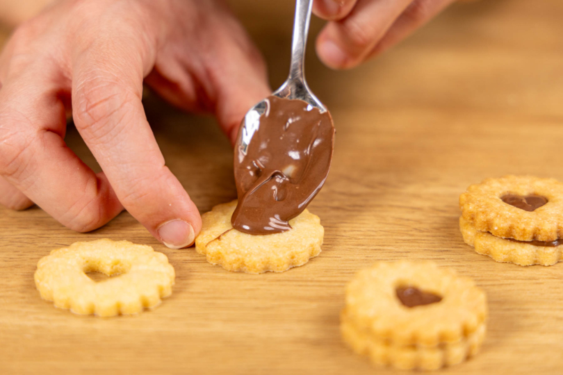 Nutella Plätzchen füllen