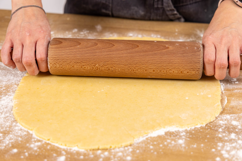 Mürbeteig ausrollen