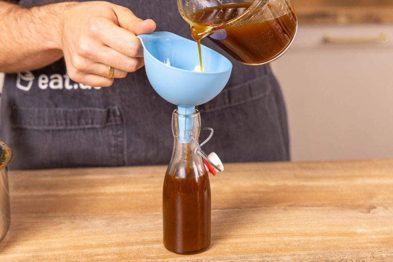 Pumpkin Spice Sirup abfüllen