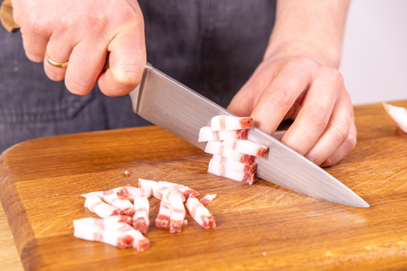 Pancetta würfeln