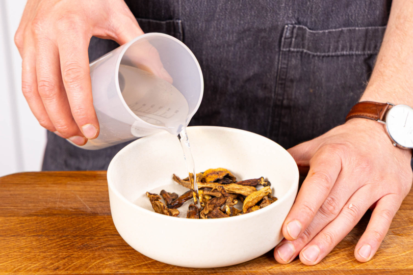 getrocknete Steinpilze einweichen