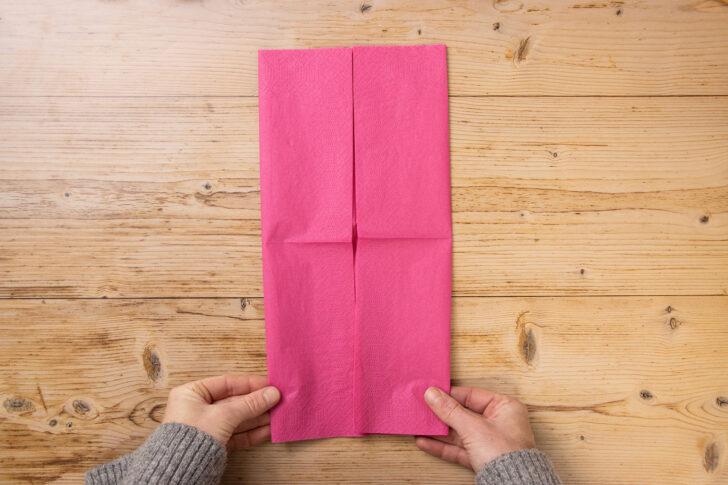 Schmale Papierstreifen Sterviette