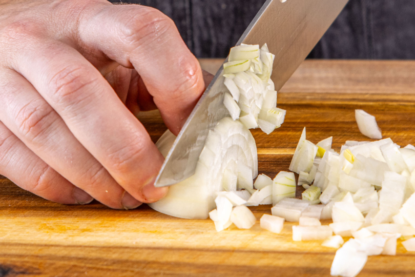 Zwiebel schneiden