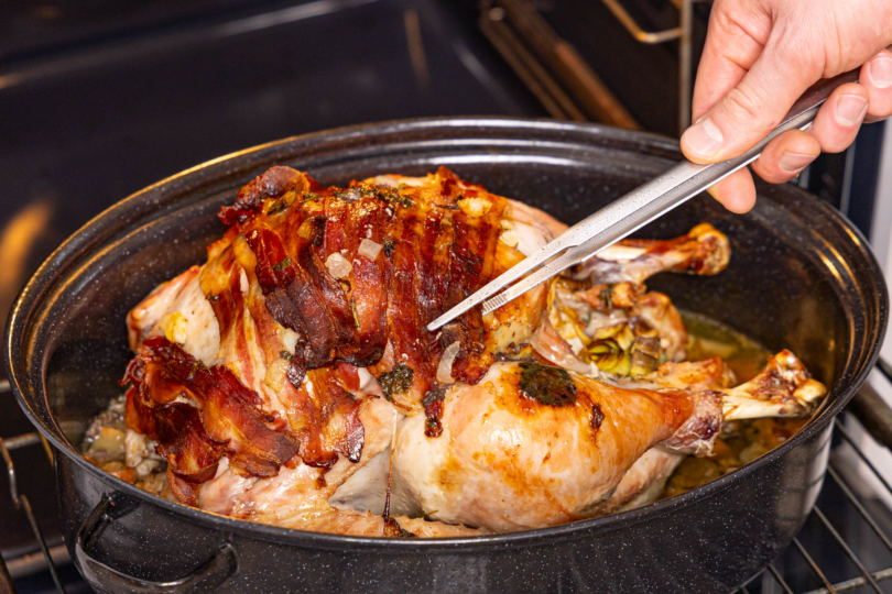 Bacon von der Pute entfernen