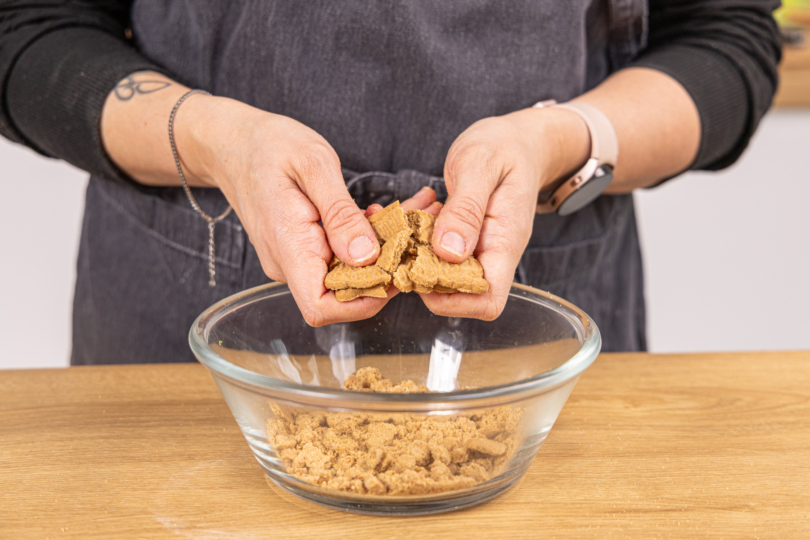 Spekulatius zerbröseln