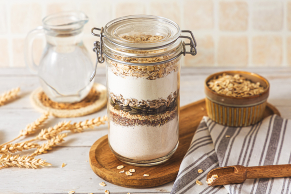 Brotbackmischung im Glas