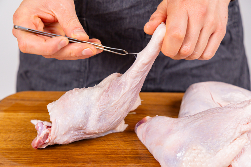 Federreste entfernen