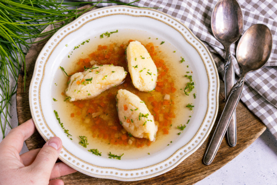 Grießnockerlsuppe nach Omas Rezept