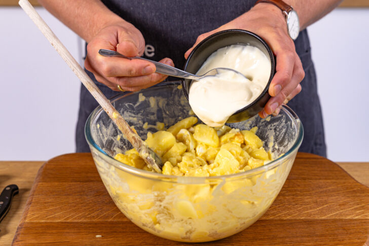 Mayonnaise dazugeben