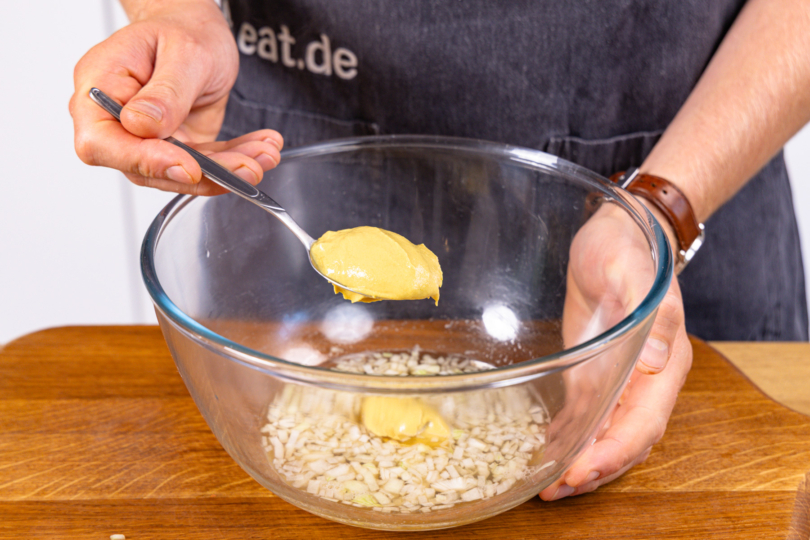 Senf zur Brühe geben